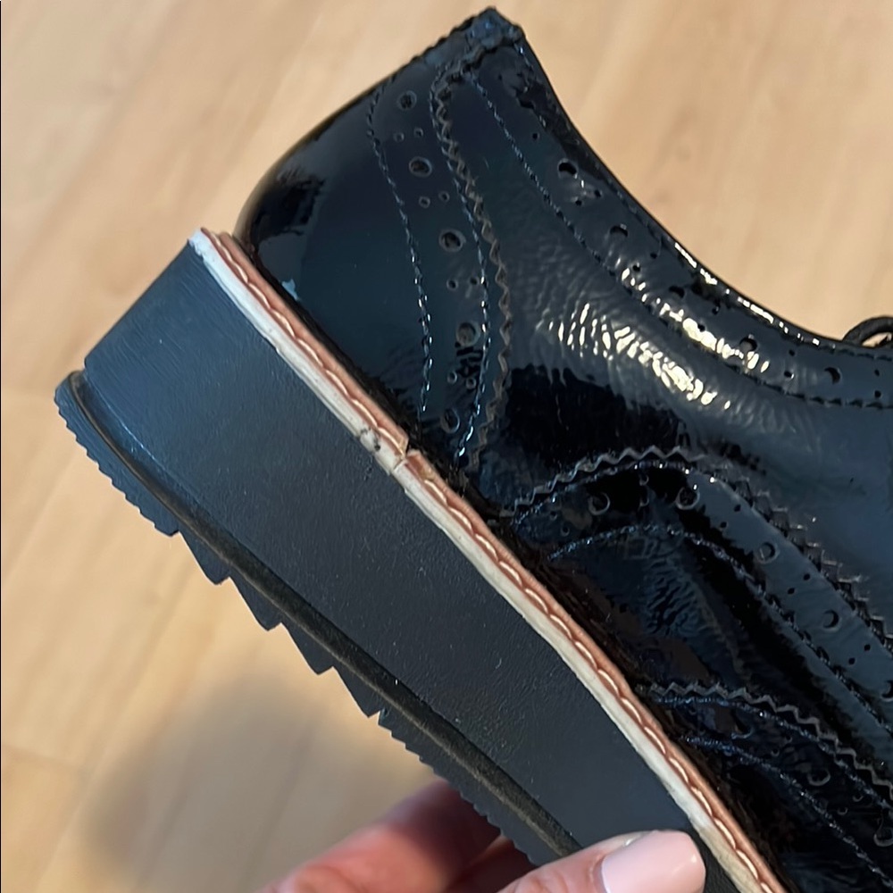 Madden Girl Black Oxfords with Classic Brogue Design - Picture 3 of 9